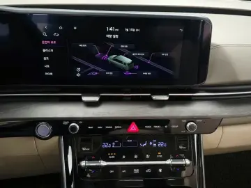 2023 Kia Carnival с пробегом 17 813 км
