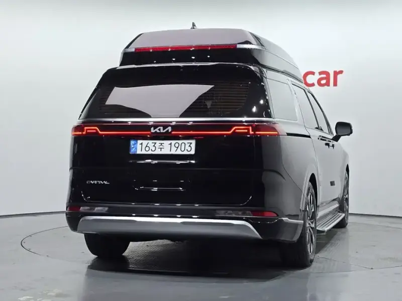 2023 Kia Carnival с пробегом 44 738 км