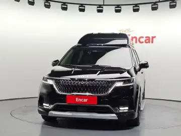 2023 Kia Carnival с пробегом 47 207 км