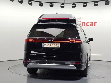 2023 Kia Carnival с пробегом 47 207 км