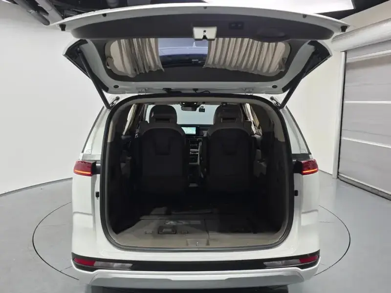 2022 Kia Carnival с пробегом 58 148 км