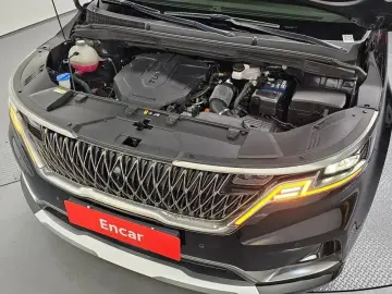2023 Kia Carnival с пробегом 47 207 км