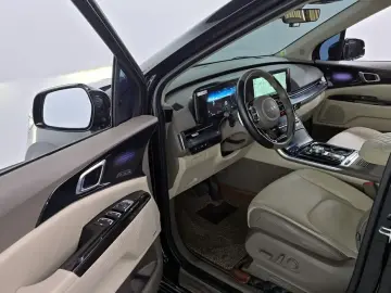 2023 Kia Carnival с пробегом 44 738 км