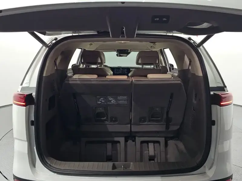 2021 Kia Carnival с пробегом 79 991 км