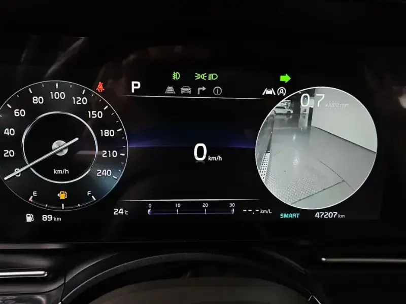 2023 Kia Carnival с пробегом 47 207 км