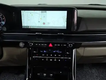 2023 Kia Carnival с пробегом 47 207 км