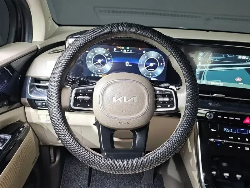 2022 Kia Carnival с пробегом 50 394 км