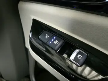 2023 Kia Carnival с пробегом 44 738 км