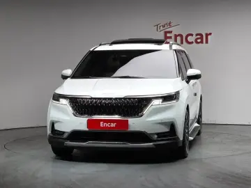 2022 Kia Carnival с пробегом 55 310 км