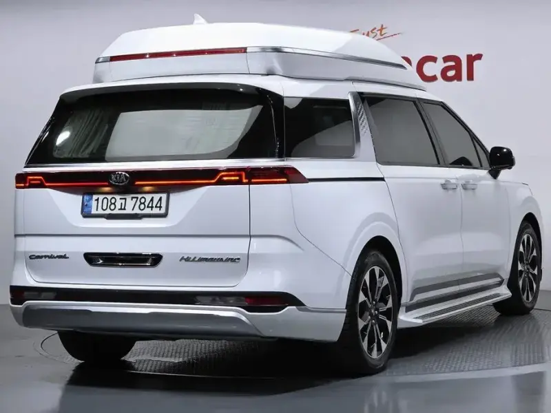 2021 Kia Carnival с пробегом 61 116 км