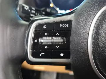 2023 Kia Carnival с пробегом 87 702 км