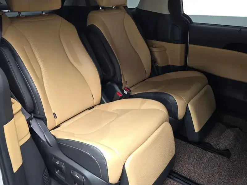 2022 Kia Carnival с пробегом 55 310 км