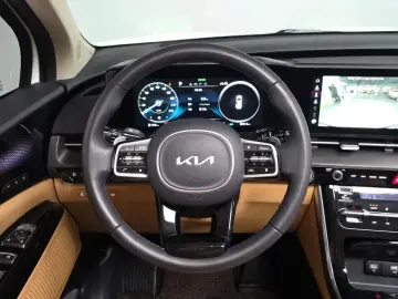2022 Kia Carnival с пробегом 55 310 км