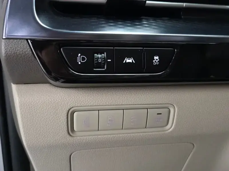 2021 Kia Carnival с пробегом 61 116 км