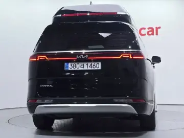 2023 Kia Carnival с пробегом 111 916 км