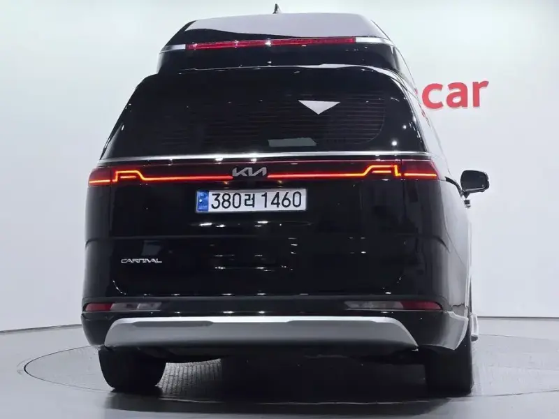 2023 Kia Carnival с пробегом 111 916 км