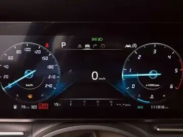 2023 Kia Carnival с пробегом 111 916 км
