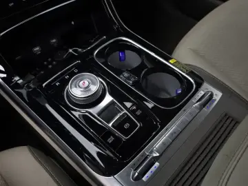 2023 Kia Carnival с пробегом 111 916 км
