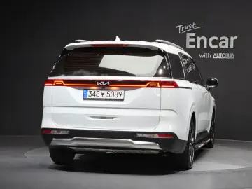 2023 Kia Carnival с пробегом 73 571 км