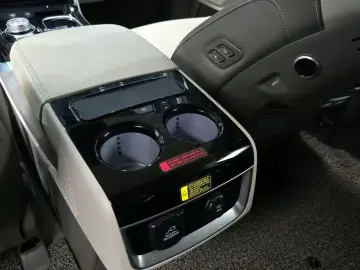 2023 Kia Carnival с пробегом 111 916 км