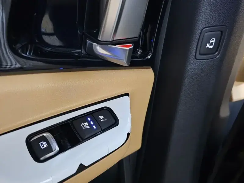 2023 Kia Carnival с пробегом 73 571 км
