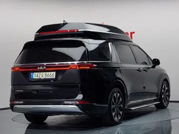 2022 Kia Carnival с пробегом 42 893 км