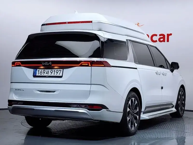 2023 Kia Carnival с пробегом 78 901 км