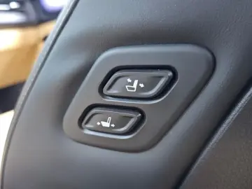 2023 Kia Carnival с пробегом 73 571 км