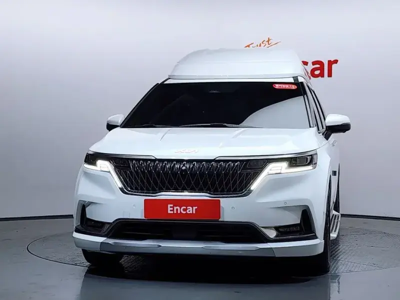 2023 Kia Carnival с пробегом 78 901 км