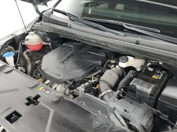 2022 Kia Carnival с пробегом 42 893 км