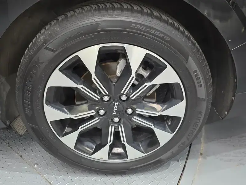 2021 Kia Carnival с пробегом 35 470 км