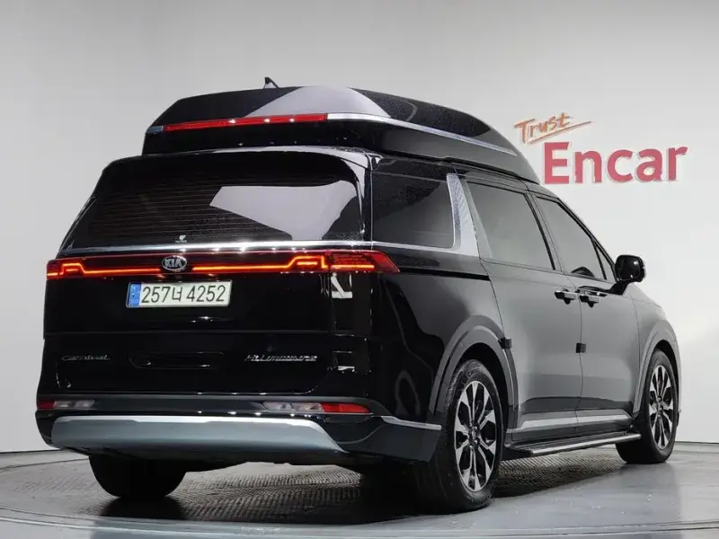 2021 Kia Carnival с пробегом 56 688 км