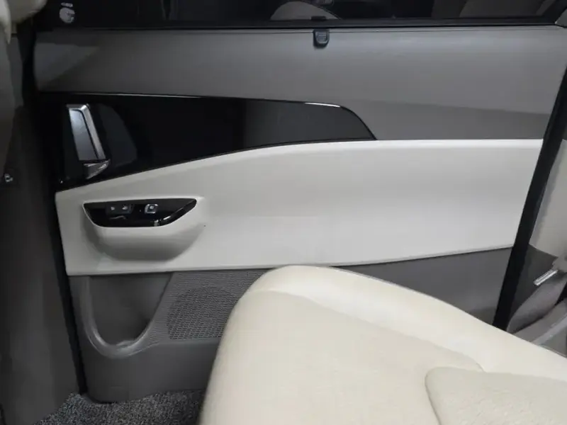 2021 Kia Carnival с пробегом 35 470 км