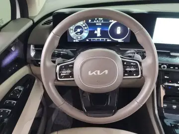 2023 Kia Carnival с пробегом 78 901 км