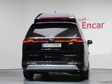 2021 Kia Carnival с пробегом 56 688 км