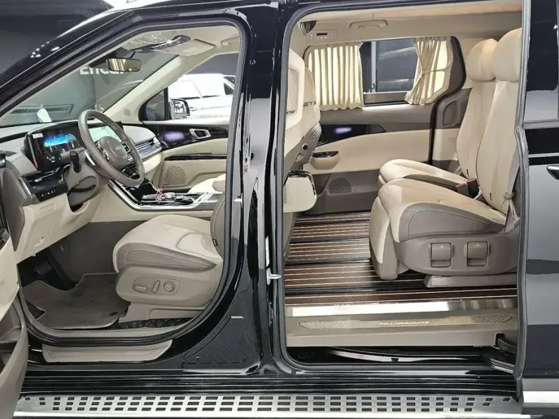 2023 Kia Carnival с пробегом 75 056 км