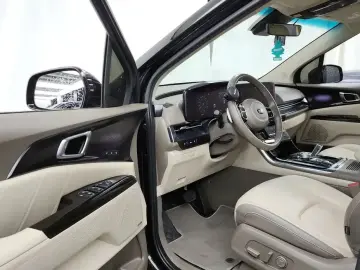 2021 Kia Carnival с пробегом 56 688 км