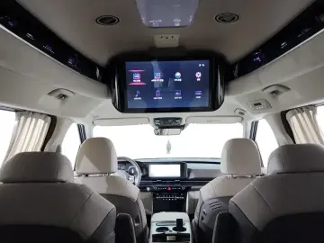 2022 Kia Carnival с пробегом 42 893 км