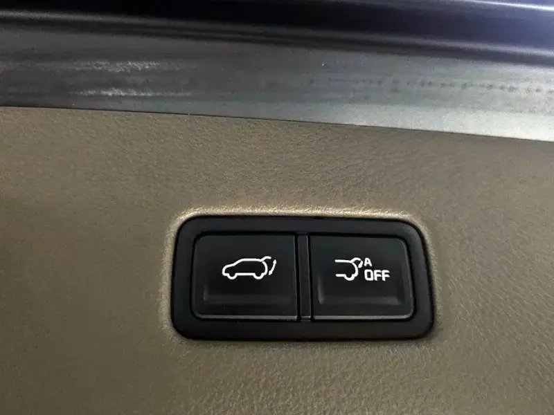 2023 Kia Carnival с пробегом 75 056 км