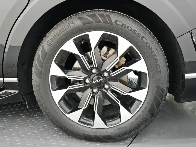 2023 Kia Carnival с пробегом 75 056 км