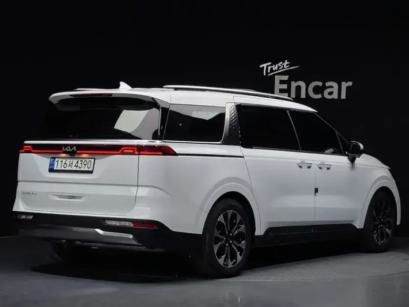 2021 Kia Carnival с пробегом 53 608 км