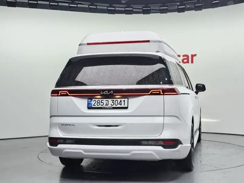 2022 Kia Carnival с пробегом 49 398 км