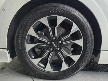 2022 Kia Carnival с пробегом 49 398 км