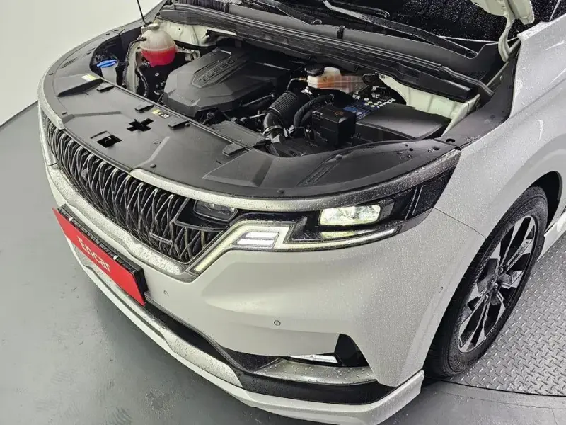 2022 Kia Carnival с пробегом 49 398 км