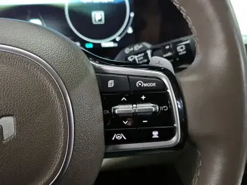 2023 Kia Carnival с пробегом 75 056 км