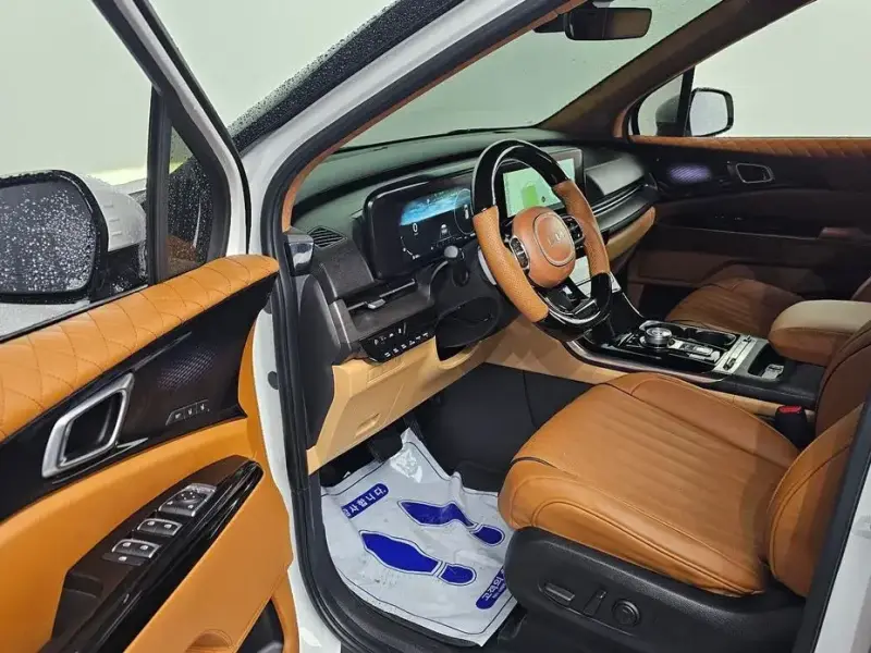 2022 Kia Carnival с пробегом 49 398 км