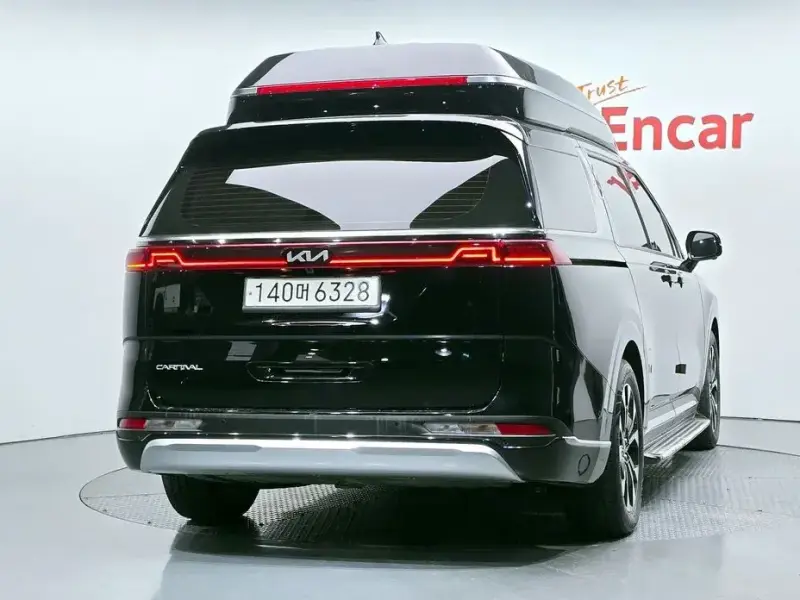 2022 Kia Carnival с пробегом 35 056 км