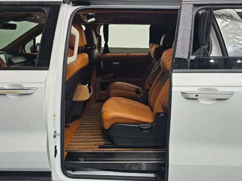 2022 Kia Carnival с пробегом 49 398 км