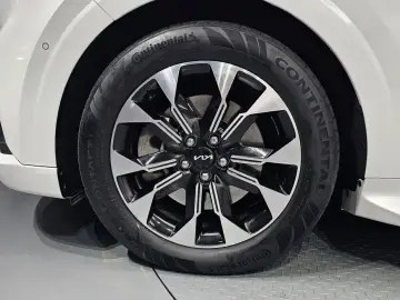 2023 Kia Carnival с пробегом 61 702 км