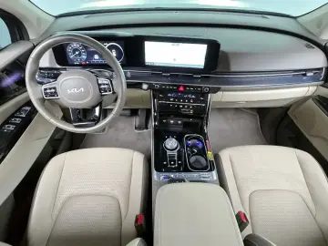 2022 Kia Carnival с пробегом 35 056 км